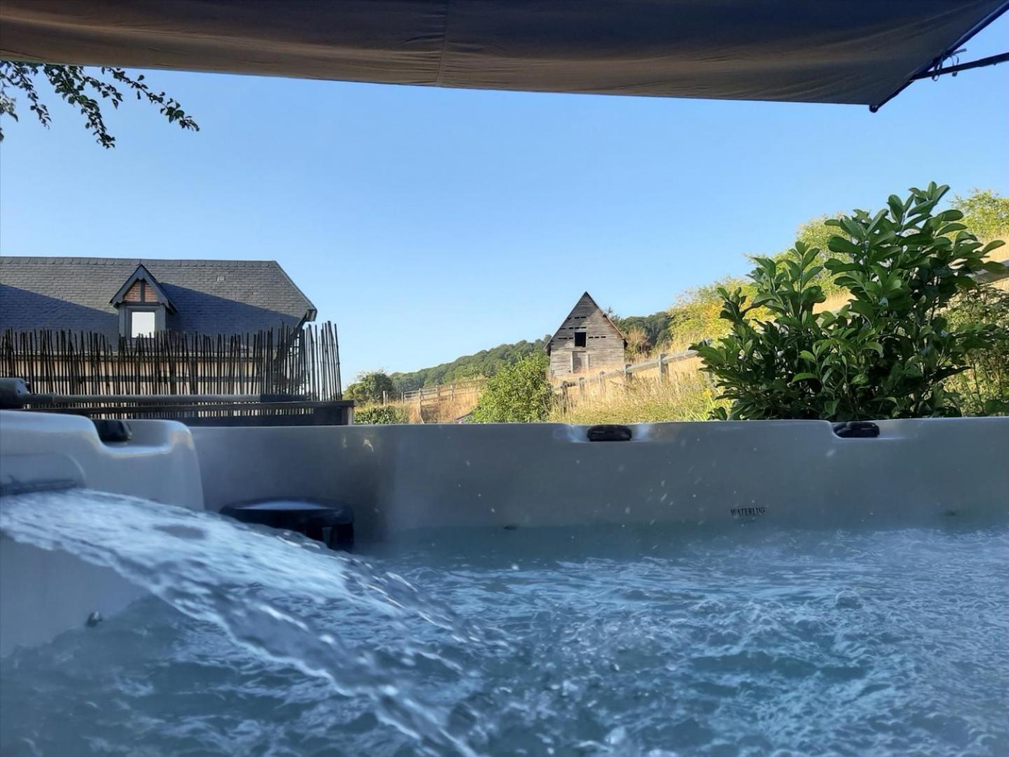 La Longere Des Nuits De Varenne Muchedent Exterior foto